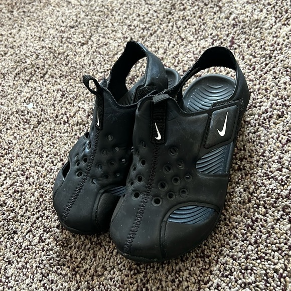 Nike Sandals Black size 10c - Picture 1 of 4